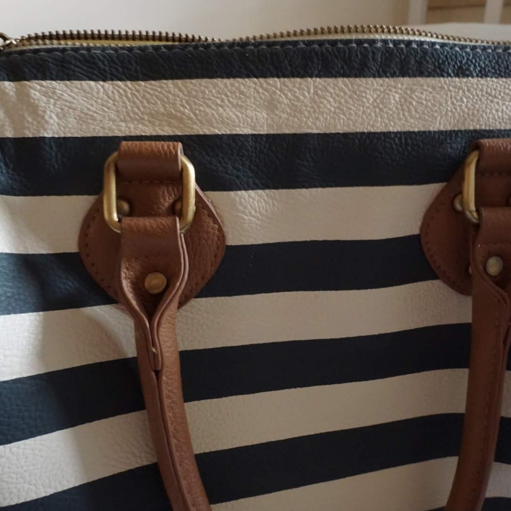 Colin's Bag - Picture 4 of 6